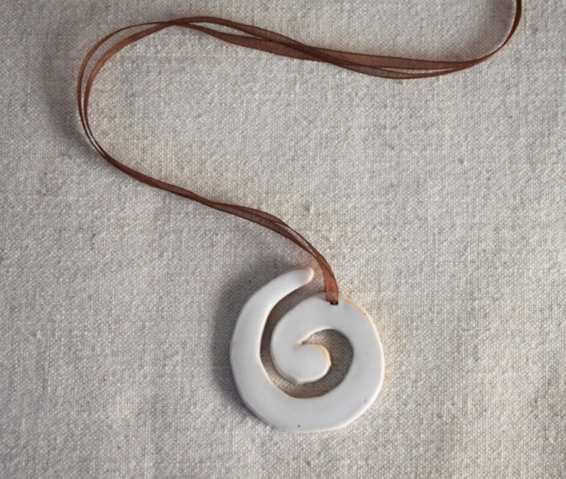 Mini Swirl Pendant