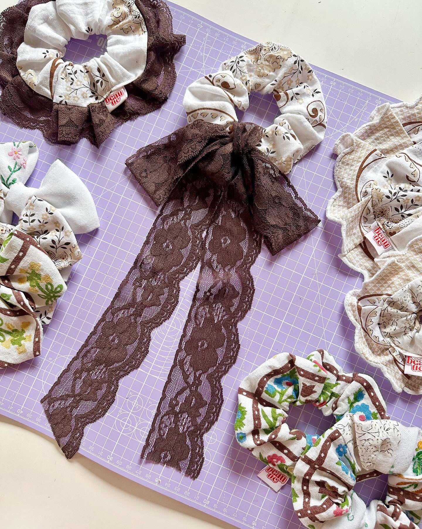 Beau Tie White/Brown Oversized Frill Scrunchie with Lace Bow