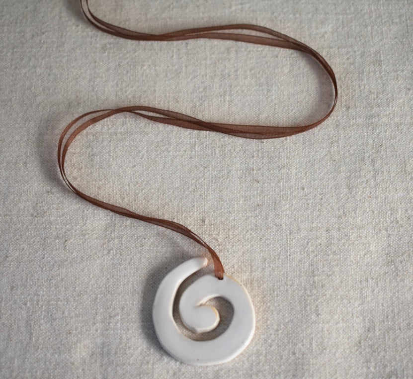 Mini Swirl Pendant